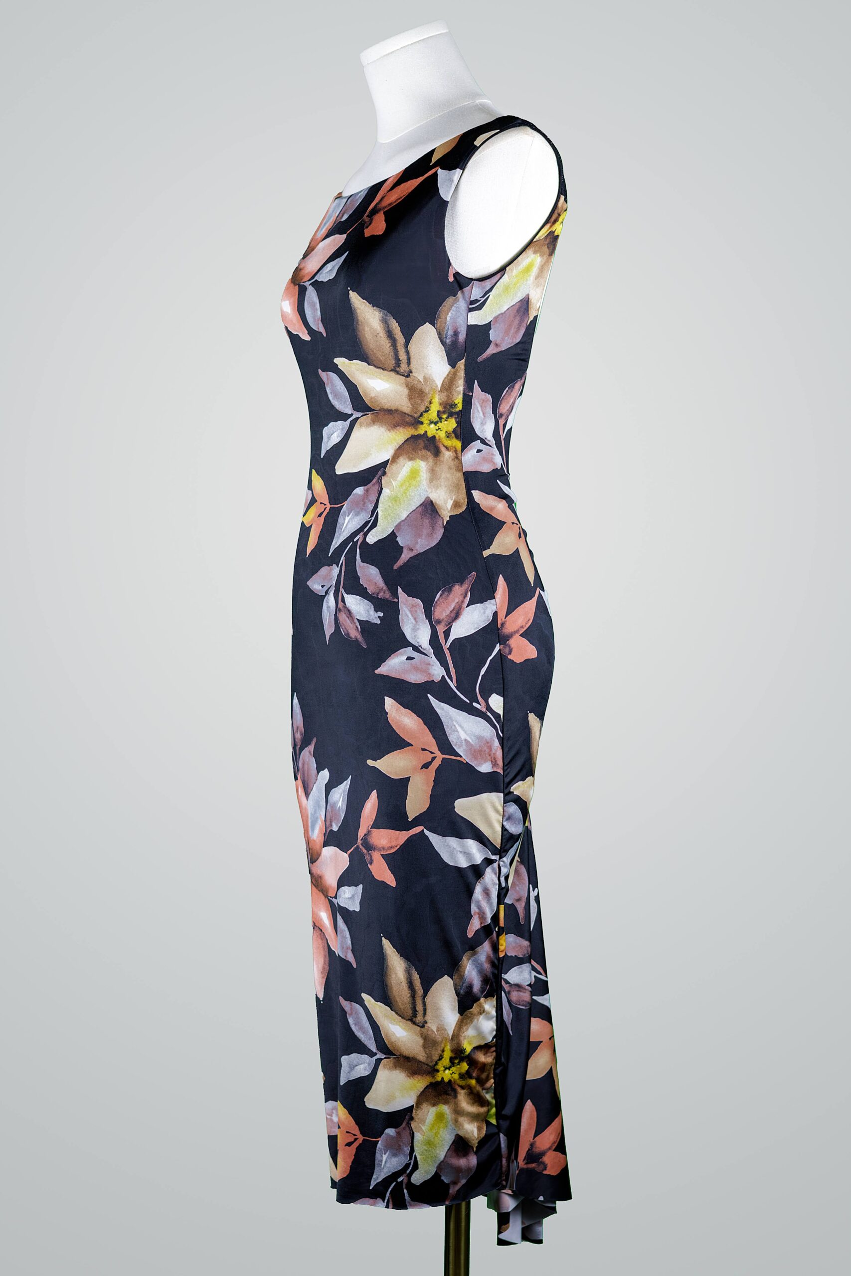 Floral Gaze Panel Dress - Image 2